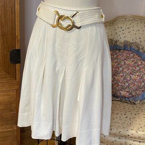 Elizabeth McKay nautical pleated white skirt with large gold-toned belt sz 4